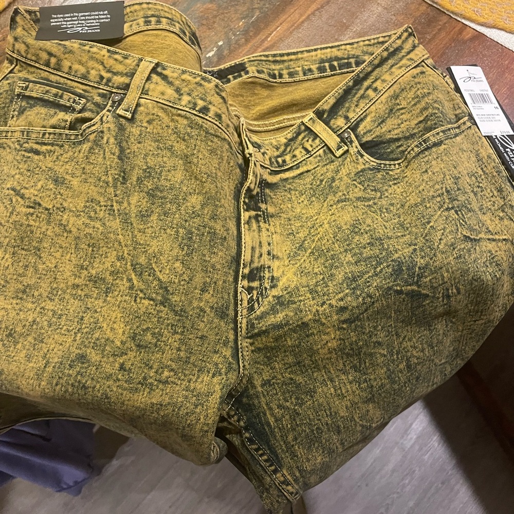 PZI SKINNY JEANS TALL NWT. RETAIL $79 THE ULTIMATE FIT FOR WONEN WITH CURVES. - Picture 4 of 5